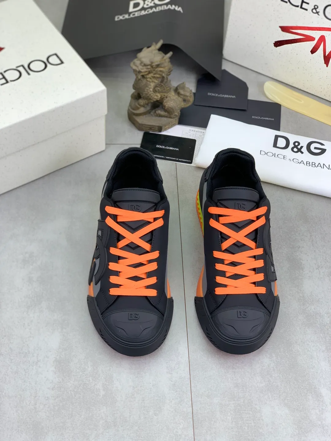 Men's shoes 💰P580💰 [New model] The latest hot style, top original quality, the official website synchronized with "DOLCE&GABBANA [Dolce & Gabbana] ~ High Quality." Effect Low-top casual DG men's shoes, loved by many celebrities, using high-end imported first-layer calfskin splicing logo design + cowhide feet, simple and elegant, perfectly interpreting the latest inspiration for shoes, integrating classics and fashion, luxury dreams, leading fashion Suitable for drivers, light and comfortable to drive, light and breathable for outdoor travel, high-end quality, trustworthy, 5️⃣color🉑️choice! Code number: 38-46
